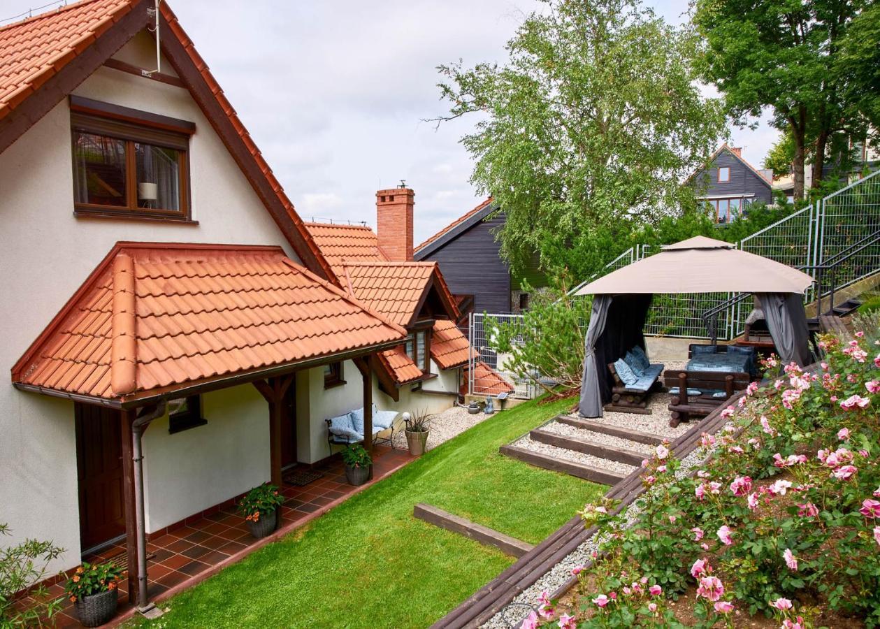 Willa Nad Jeziorem Mikołajki Buitenkant foto